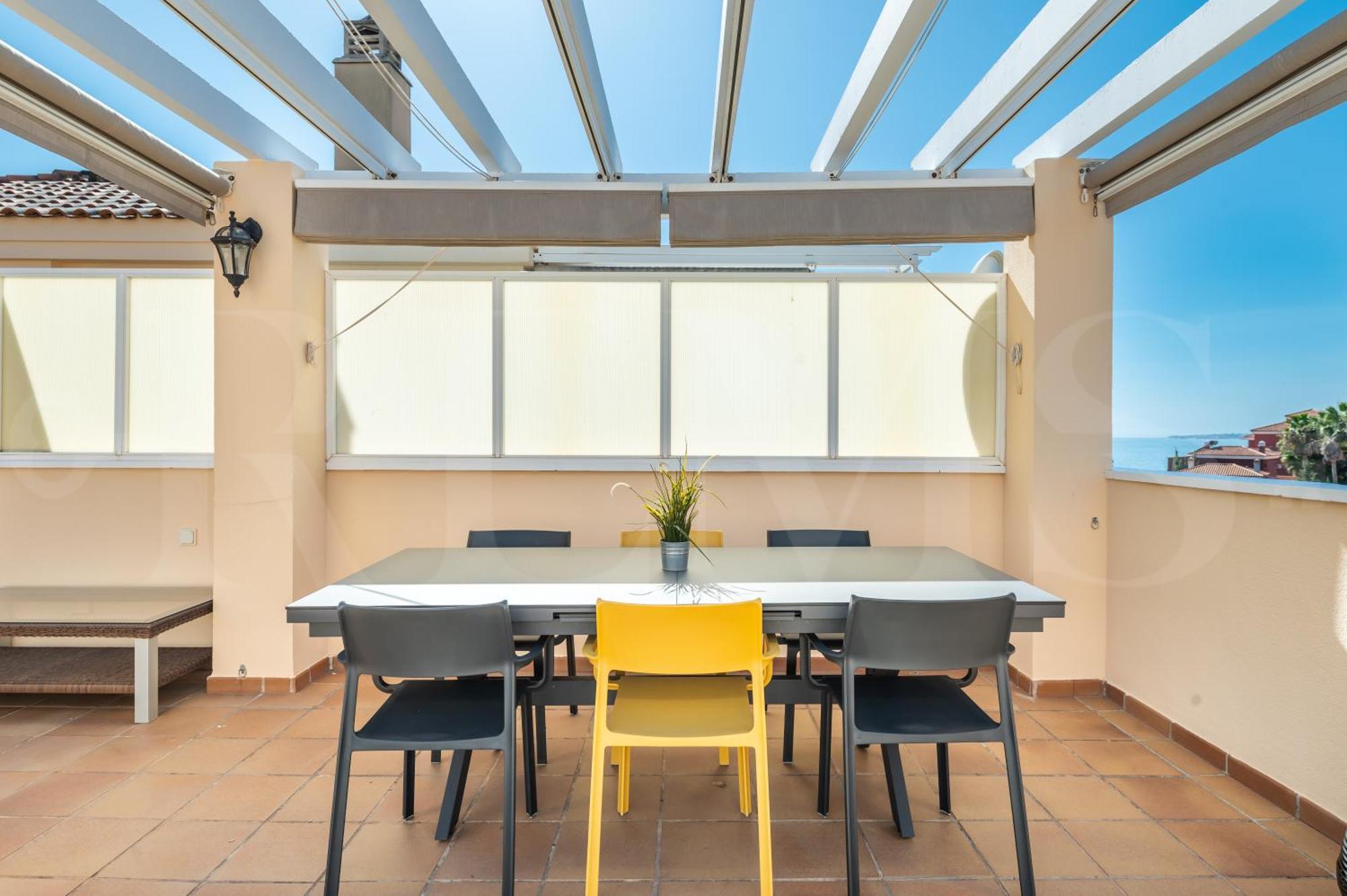 Seaside With Large Terrace, Pool & Parking Rems * Benalmádena